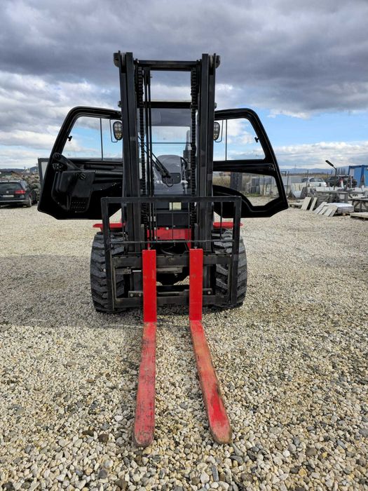 Motostivuitor HANGCHA 3 tone pentru teren accidentat