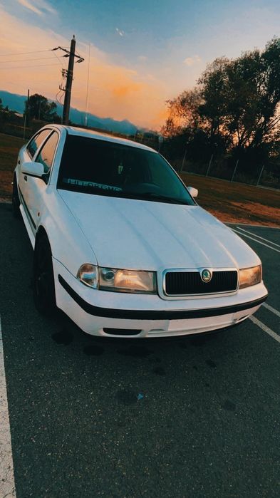 Vând skoda octavia 1
