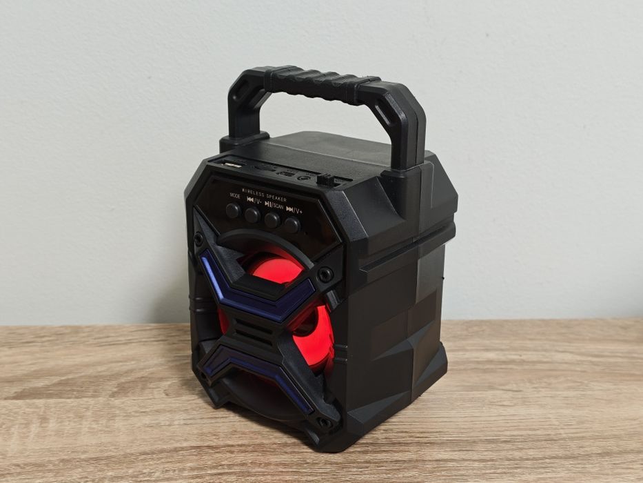 Блутут колонка, Bluetooth speaker