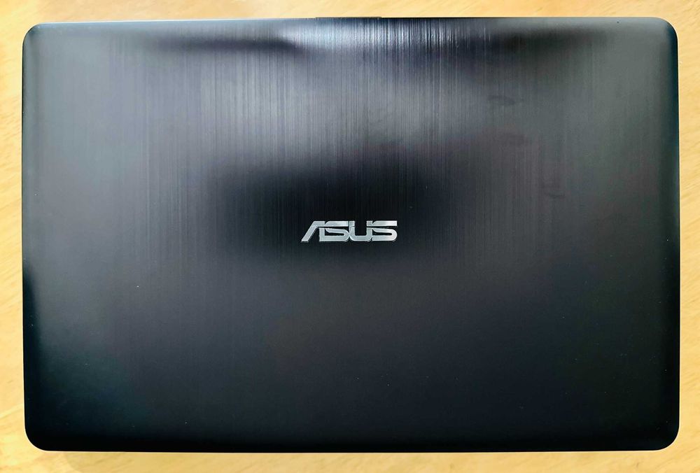 Laptop ASUS 15.6 inch, Windows Original, 4GB RAM, SSD + HDD, IMPECABIL
