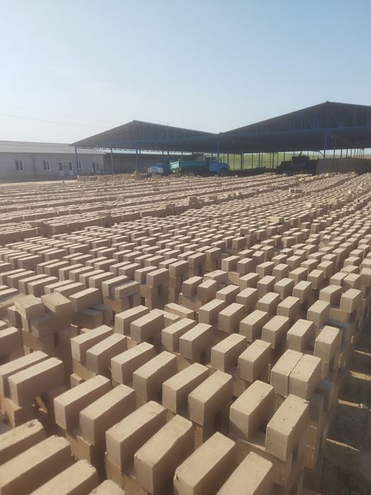 Xom g'isht bor sifatli 450 so'm