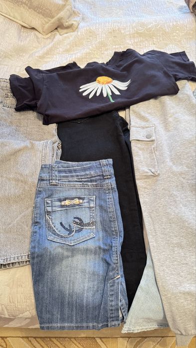 Продам пакет Одежды для девочек - юбки, джинсы