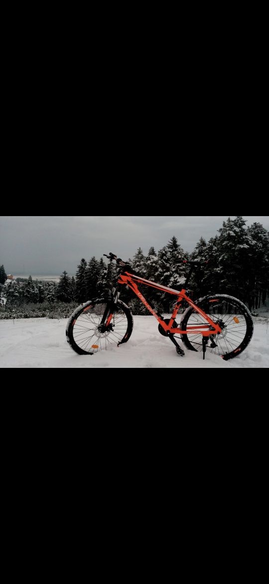Vând bicicletă velors
