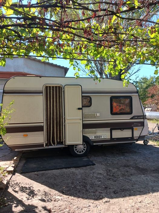 Vând rulota hobby de luxe