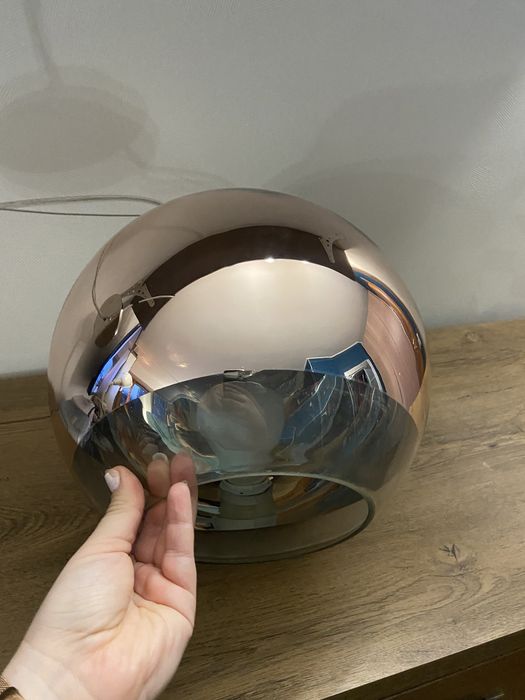 Лампа, осветителко тяло за таван