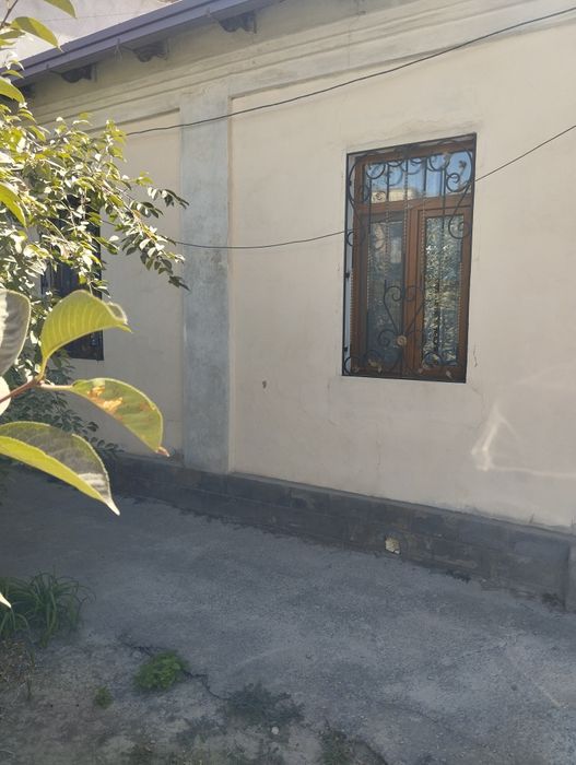 Продается дом в МерзоУлугбекском р-не 4сотки махалля Авайхон.