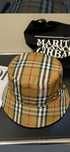 Pălărie Burberry model 2025
