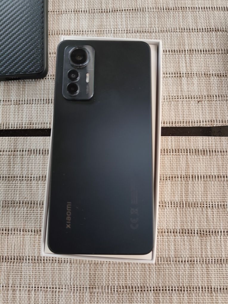Xiaomi 12 Lite .