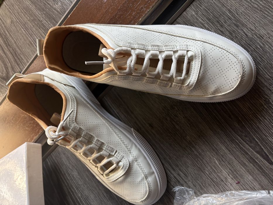 Продаю Кеды летние, легкие, дышашие