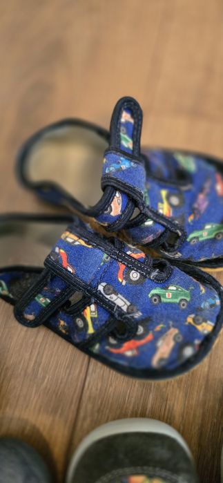 Пантофки боси 23 номер