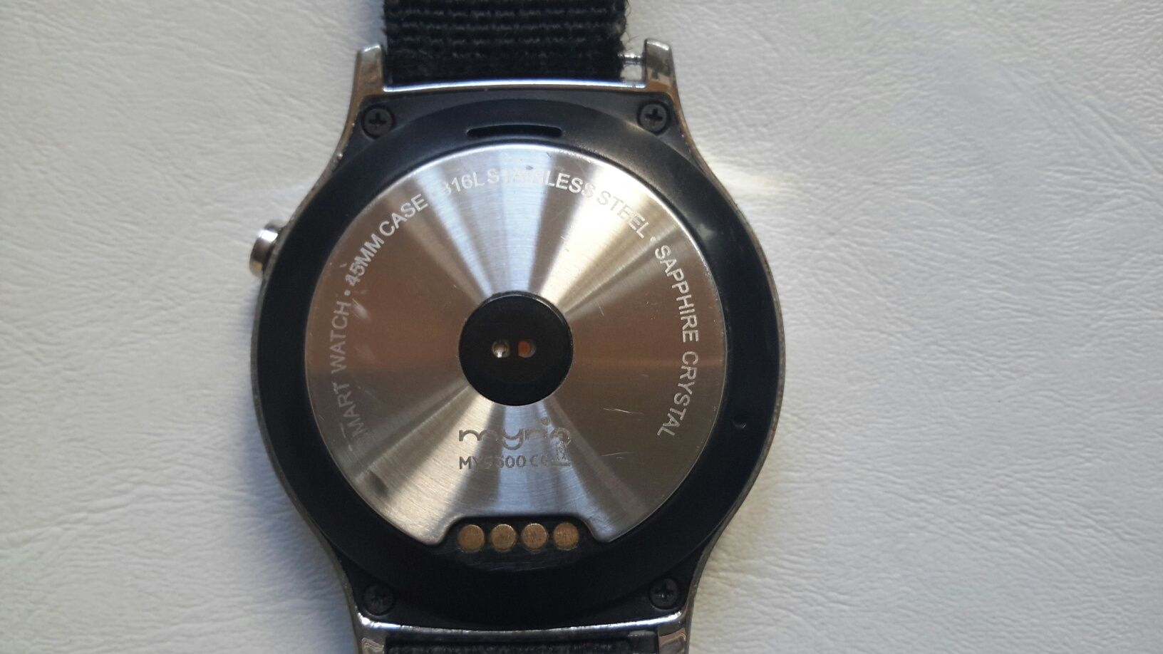 Smartwatch Mira 9500 display zafir