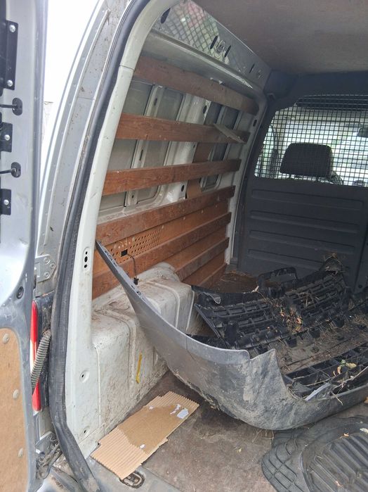 Vw caddy 2.0 sdi само на части