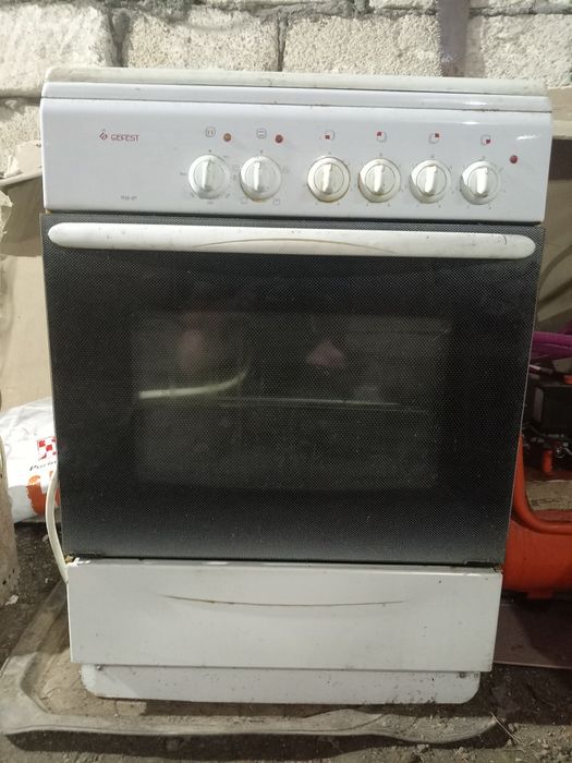 Электро плита 4 кофортная