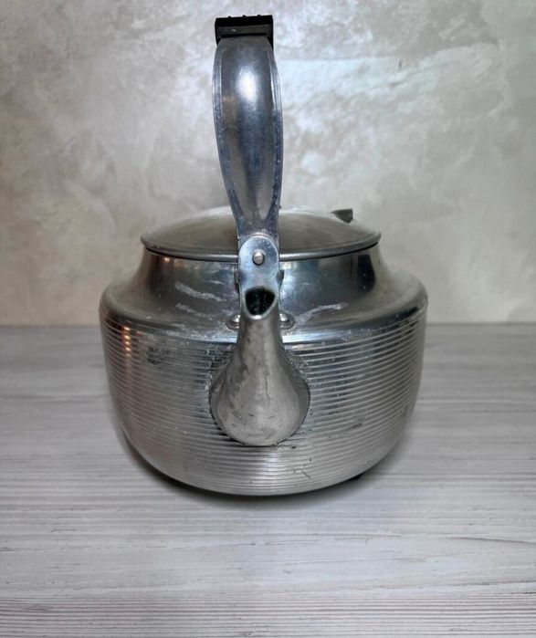 Fierbător electric Vintage tip ceainic 2 litri perfect functional