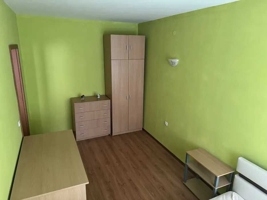 Дава се под наем Двустаен апартамент в Бургас, Славейков - 60 кв.м за 425 € - Снимка #2