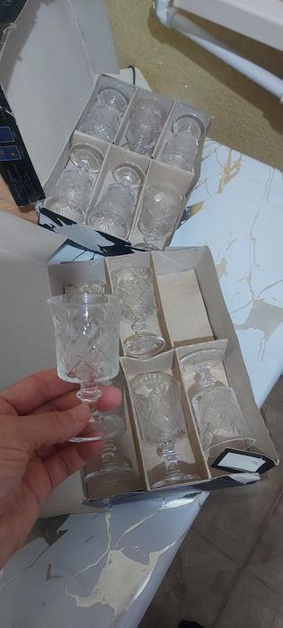 Рюмки 12 шт . 2000 тенге