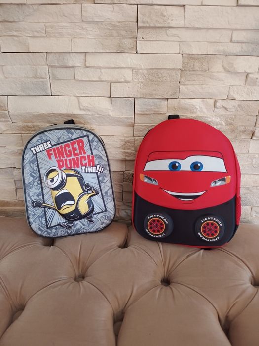 Tablouri Frozen și Ghiozdănele