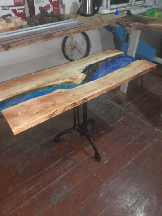 Мебель ручной работы с эпокситной смолой под любой заказ