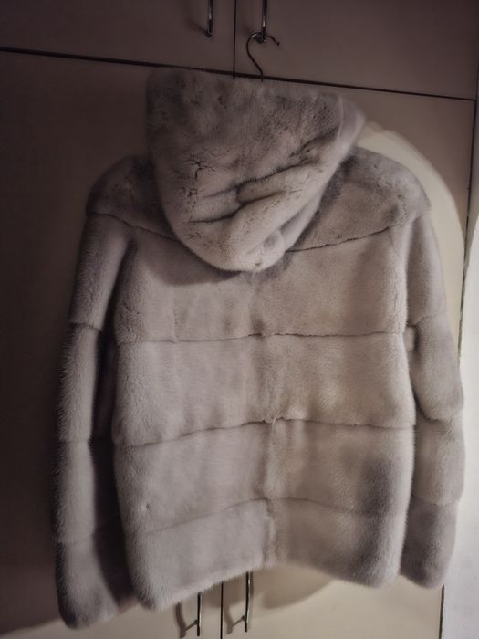 Haina de vizon cu gluga