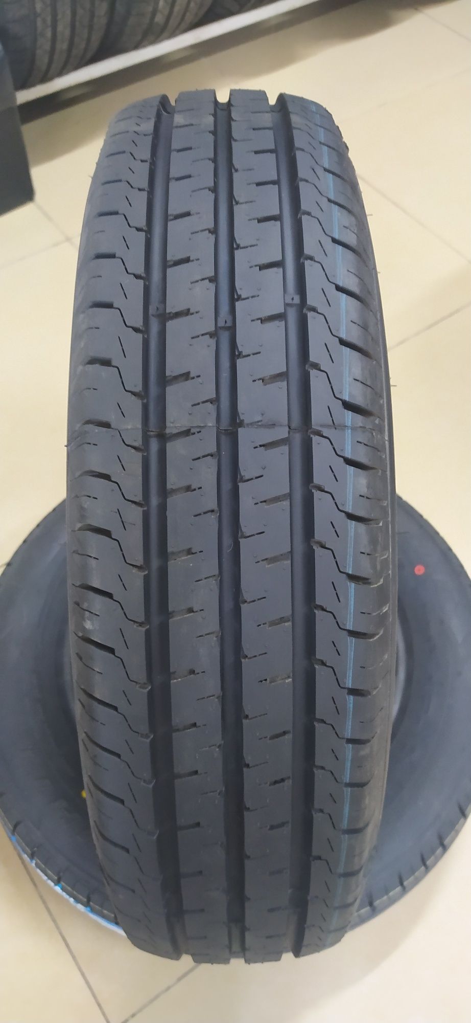 Rapid 185/75R16C EffiVan 104/102R