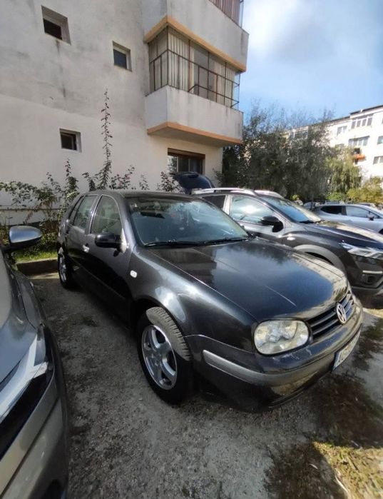 Vand Golf 4 1.4 16v, an fabricatie 2004, 262560 km