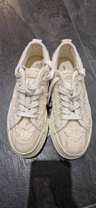 Кецове от дантела 35 номер