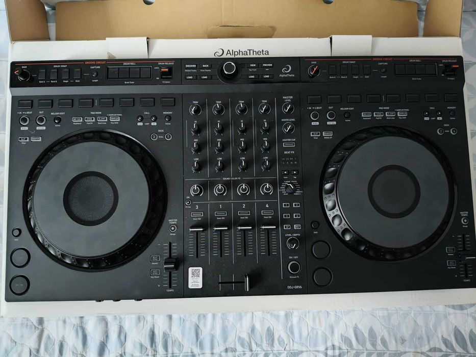 Consolă DJ AlphaTheta DDJ-GRV6 (ca nouă, garanție)