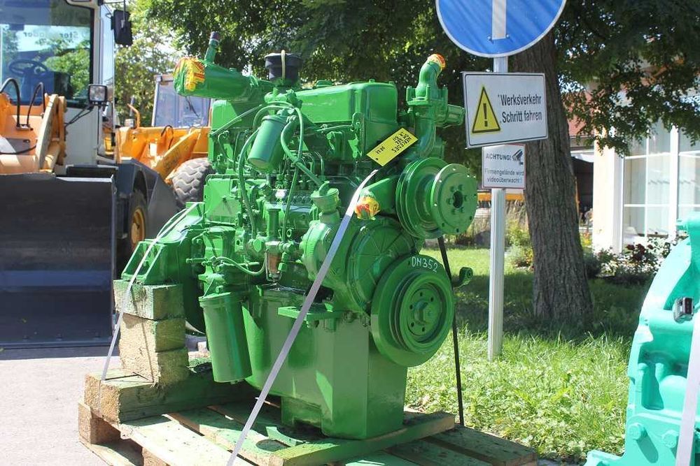 Motor Mercedes OM 352, pentru incarcator frontal Liebherr LR 622
