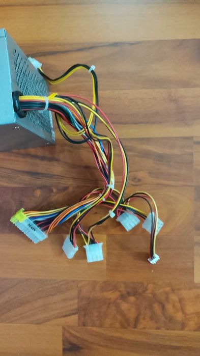 Sursa 400w [testata]