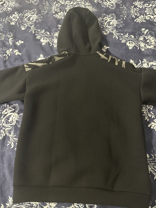 Hanorac Negru Reserved