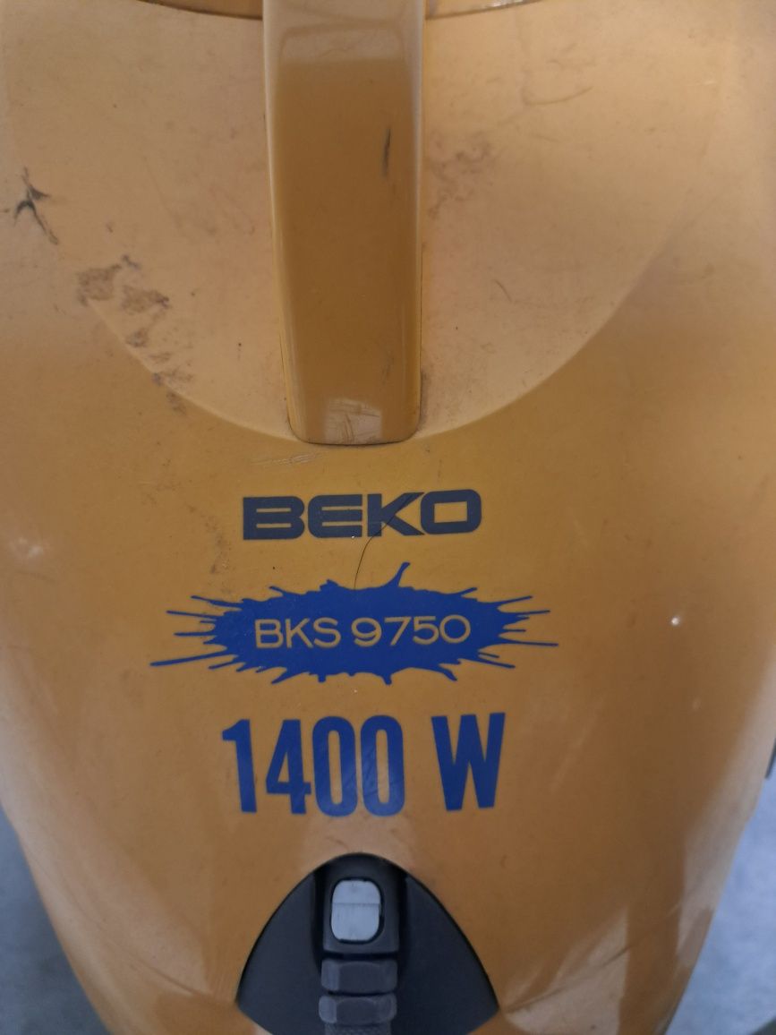 Прахосмукачка Беко / Beko 1400W