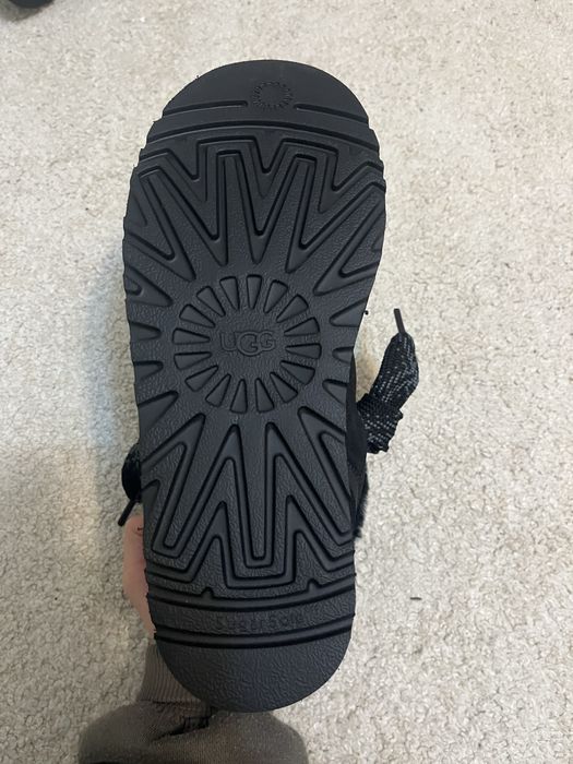 Дамски зимни обувки UGG