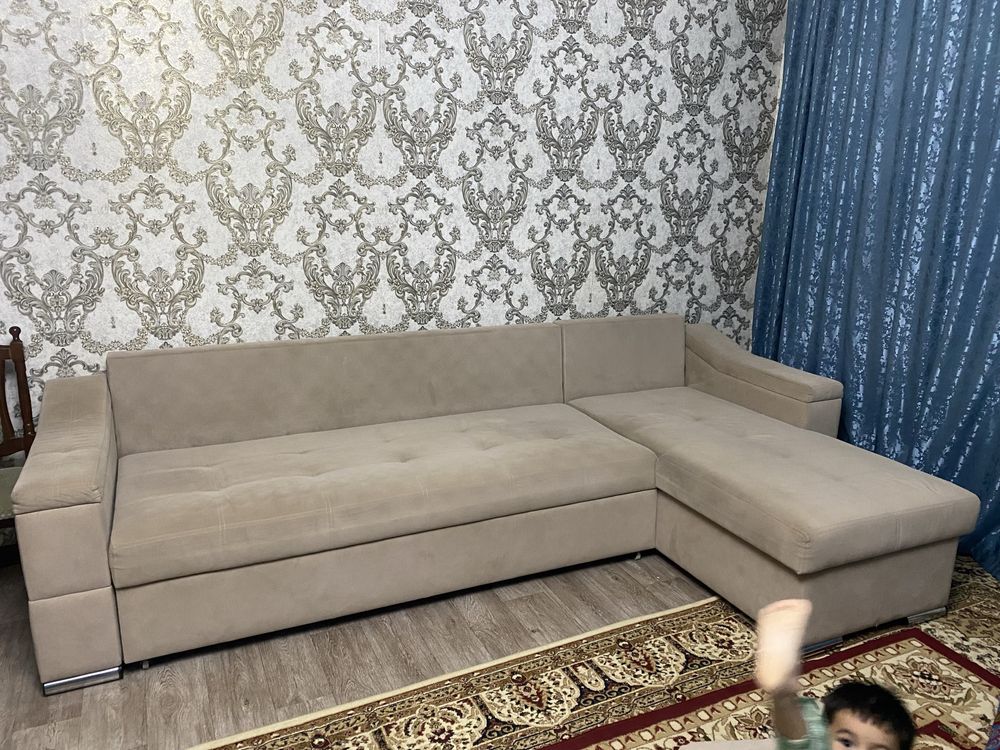 Продам диван в хорошем состоянии