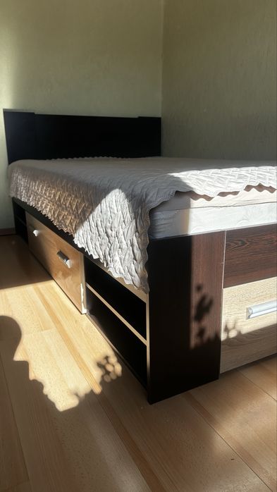 Секция за спалня и легло (приста) с матрак 120/200