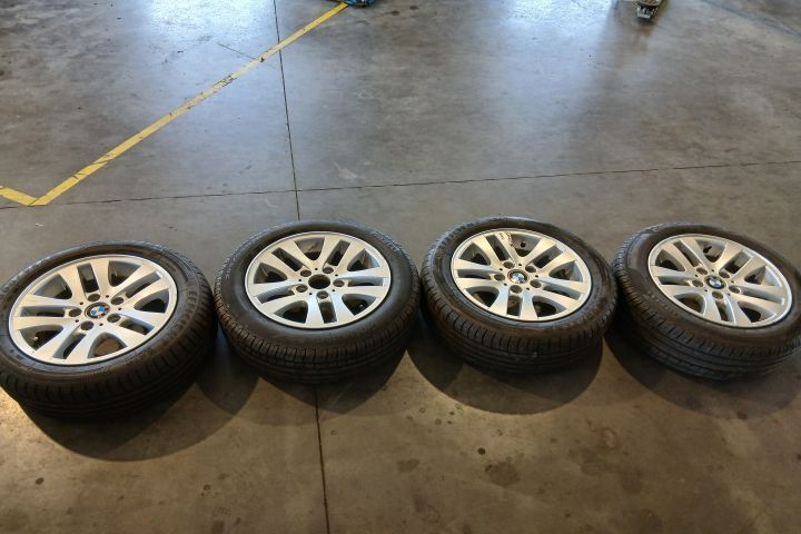 Jante aliaj cu anvelope 16 - set BMW Seria 3 E90 [2004 - 2010] Sedan