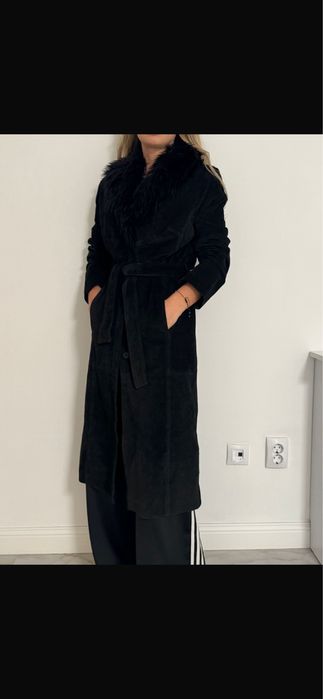 Palton din piele naturala intoarsa M