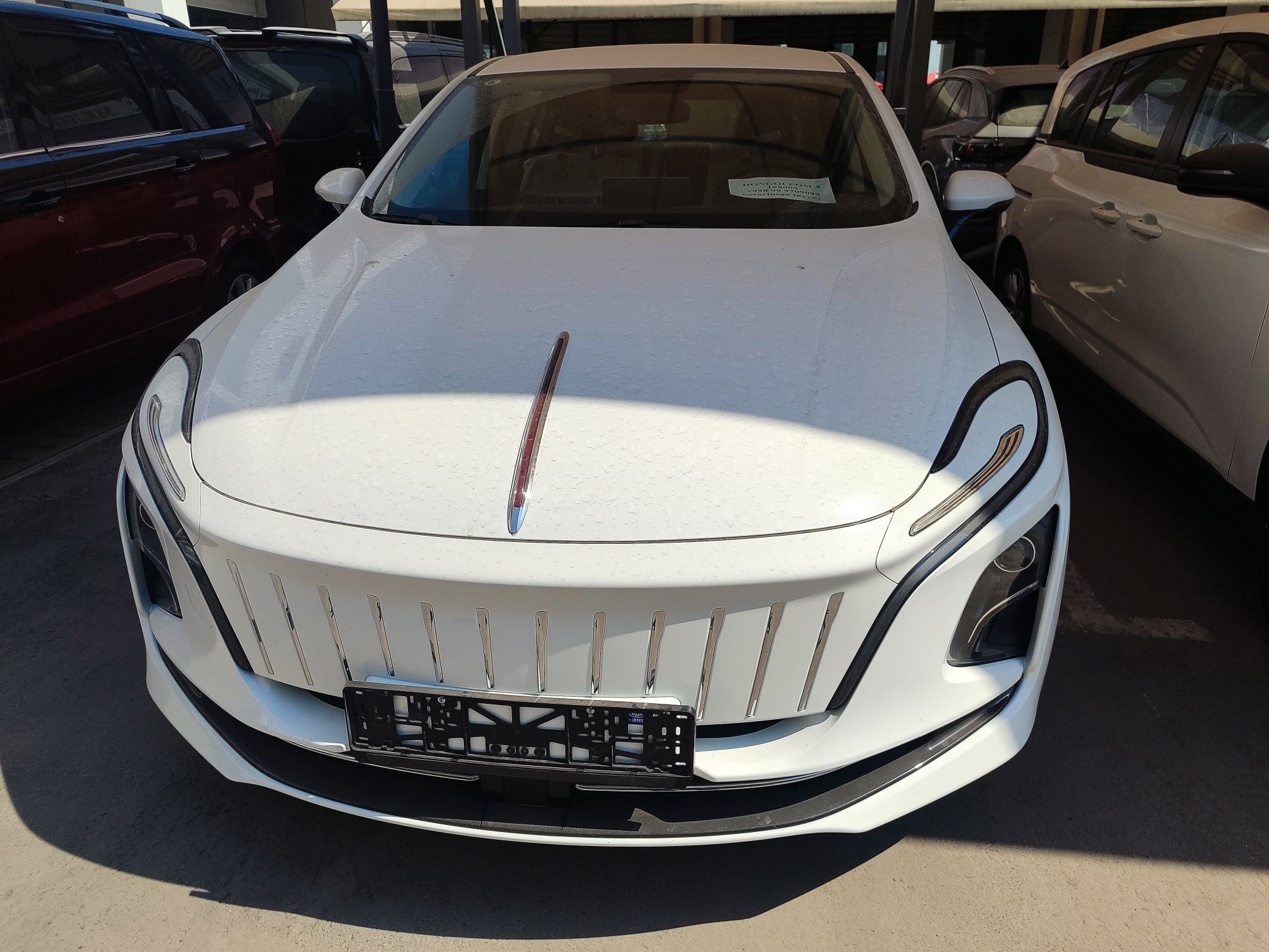 Хонджи ( Hongqi ) EQ-M5 с гарантией