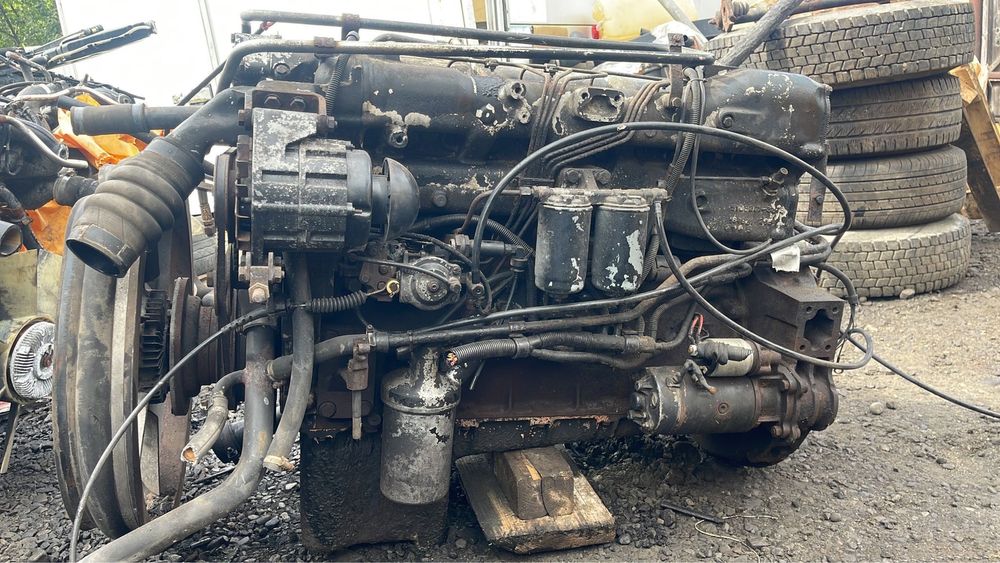 Motor man in 6 pistoane