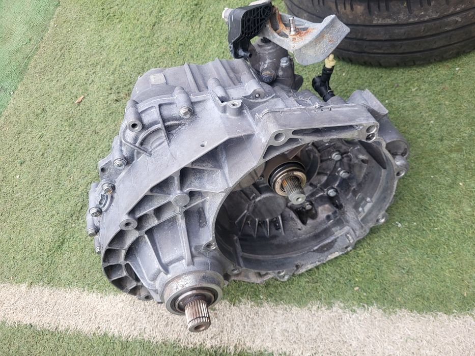 Скоростна кутия Vw Transporter T5 T5.1 2.0 TDI 140 К.С  6 Ск