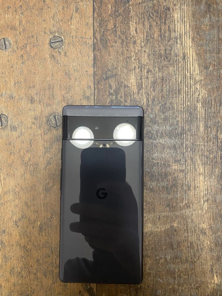 Google Pixel 6 128 gb за части или възстановяване.