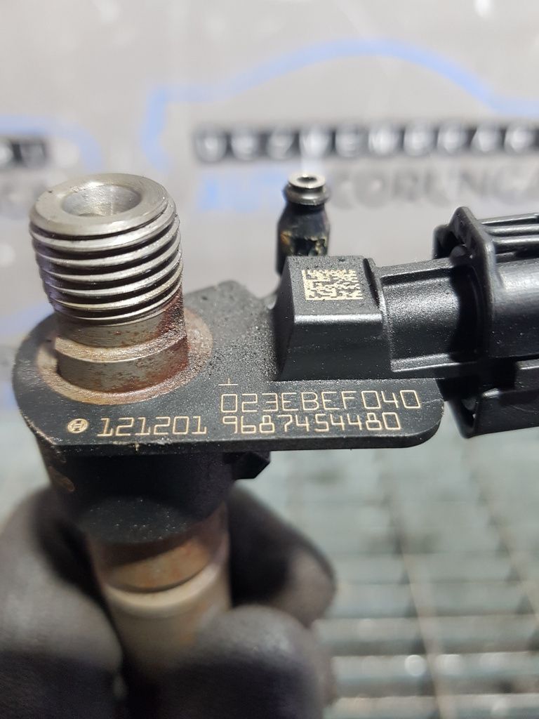 Injector Land Rover Range Rover Evoque 2.2 SD4 2012 - 2015 190CP 224DT (698) 0445116043