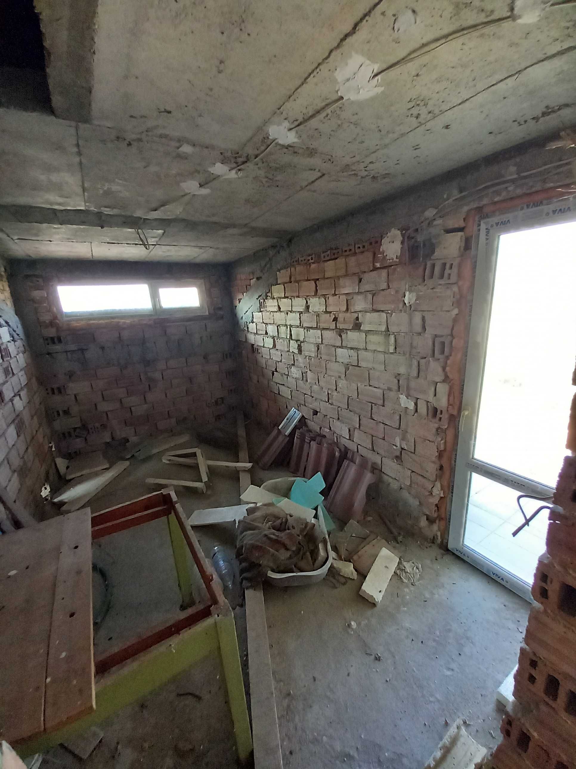 Тристаен апартамент и Мезонет - За продажба - гр. Разград, кв. Житница