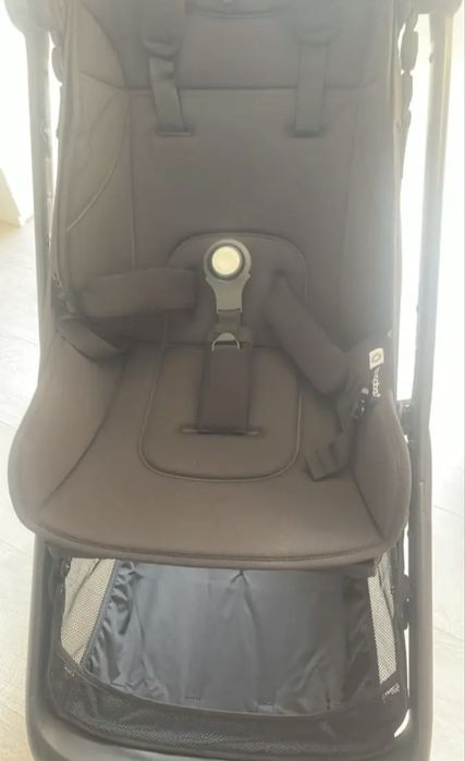 Продам прогулочную коляску