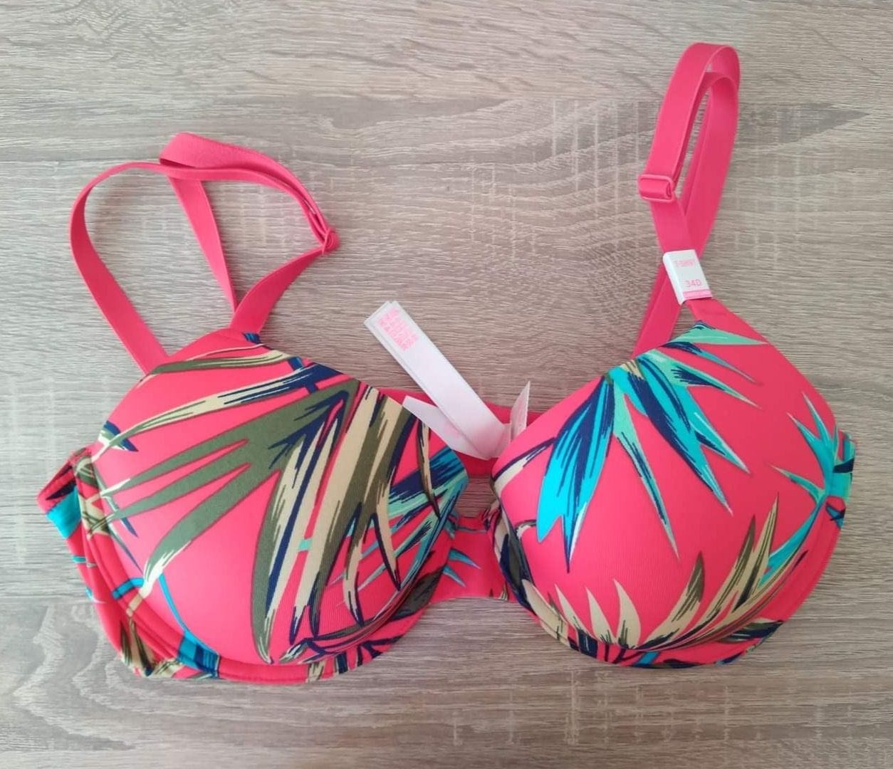 Ново бельо,сутиени,стринг Victoria's secret