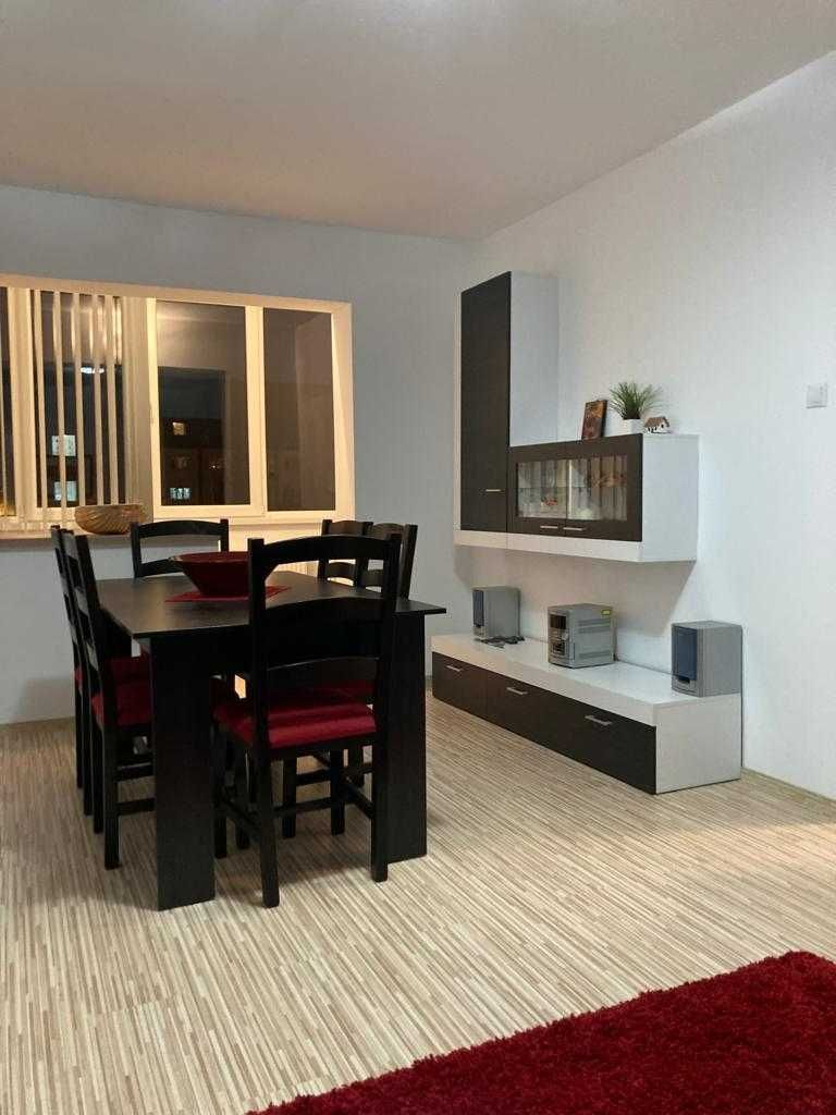 Inchiriez apartament 2 camere, Brasov, zona Zorilor