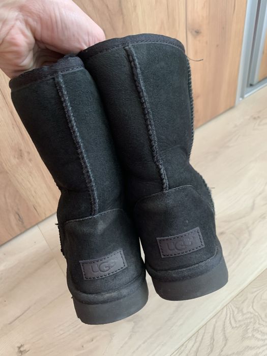 Ugg marimea 40 originale