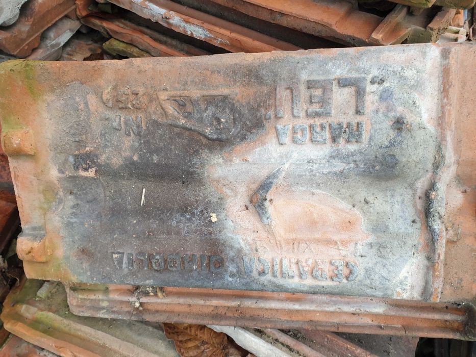 Tigla veche jimbolia