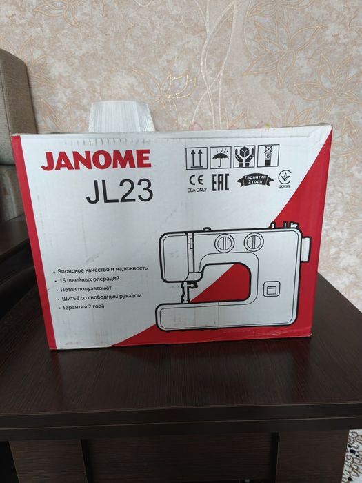 Швейная машина Janome JL 23