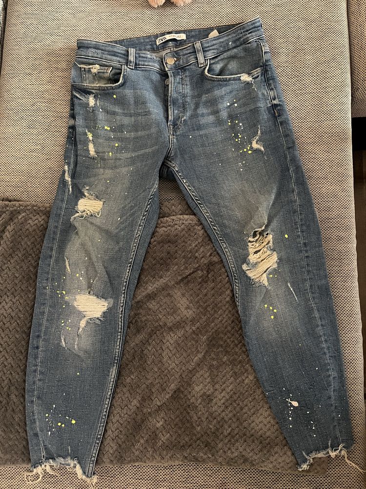 ZARA мъжки дънки скъсани skinny