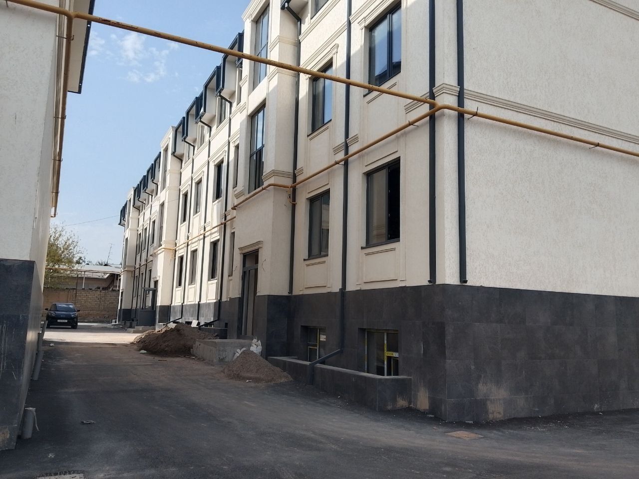 Новостройки таёр каробка холатда